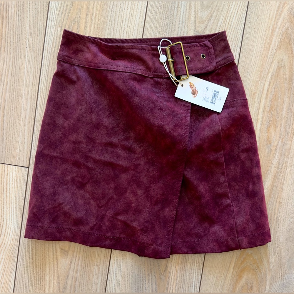 Chelsea & Violet size Xs Red Short Skirt